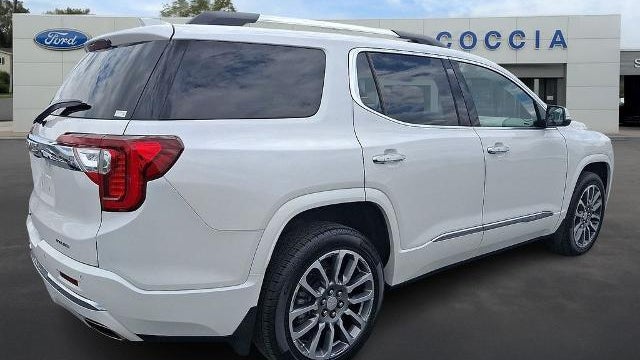 2022 GMC Acadia Denali
