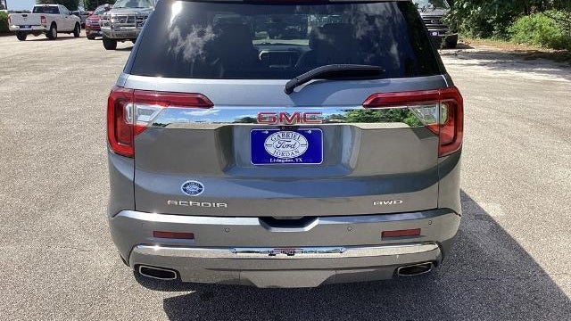 2022 GMC Acadia Denali
