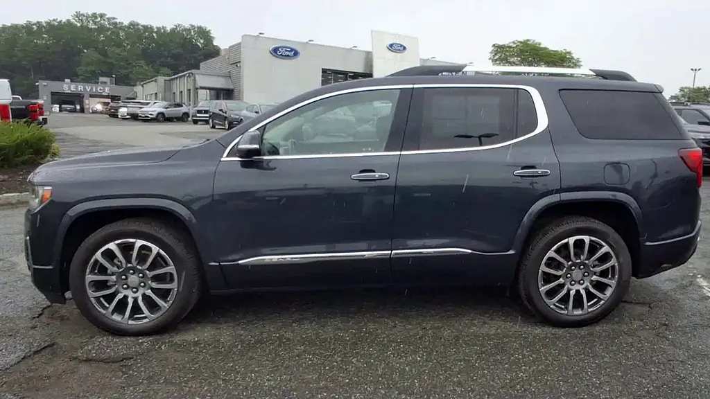 2021 GMC Acadia Denali