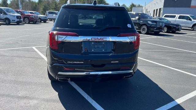 2021 GMC Acadia Denali