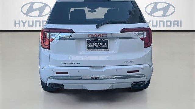 2023 GMC Acadia Denali