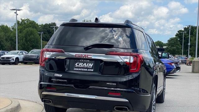 2023 GMC Acadia Denali