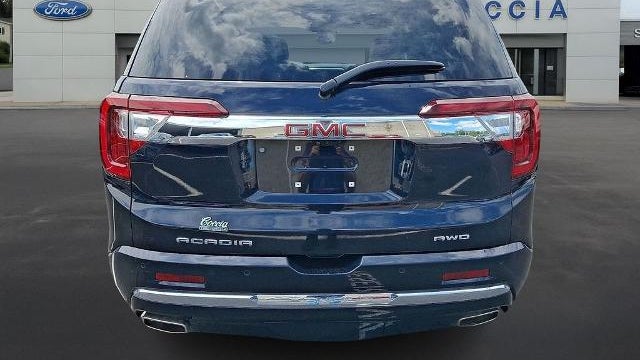 2021 GMC Acadia Denali