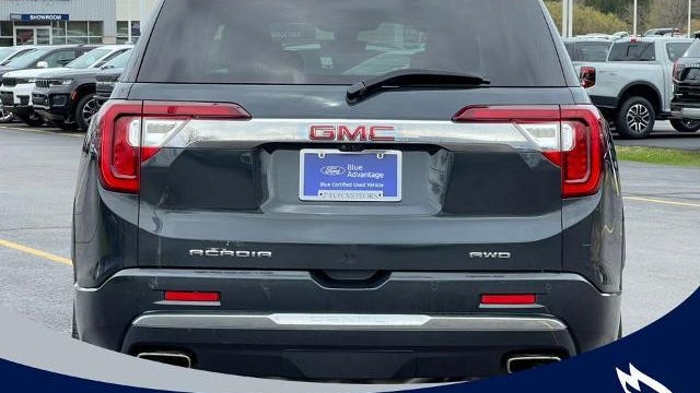 2021 GMC Acadia Denali