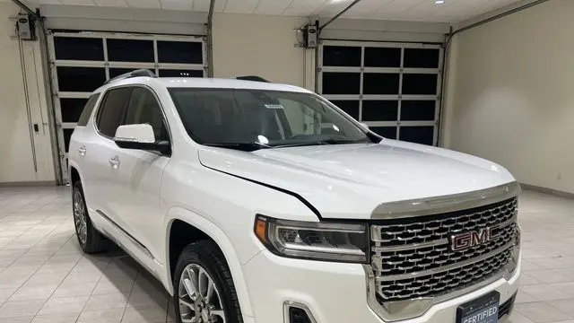2023 GMC Acadia Denali