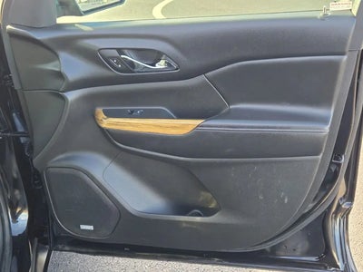 Photo of a 2017 GMC Acadia 4X4 Denali 4DR SUV for sale