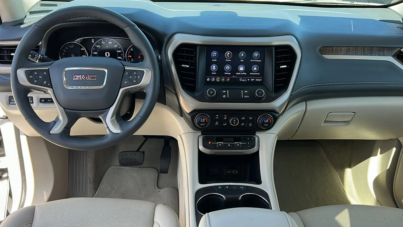 2023 GMC Acadia Denali