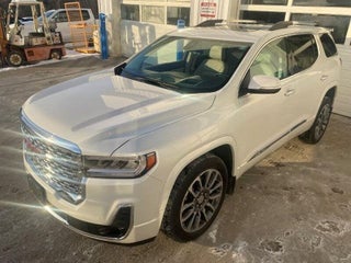 2021 GMC Acadia with White Frost Tricoat Exterior