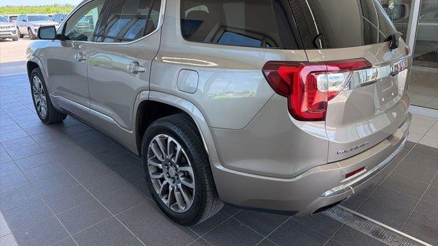 2022 GMC Acadia Denali