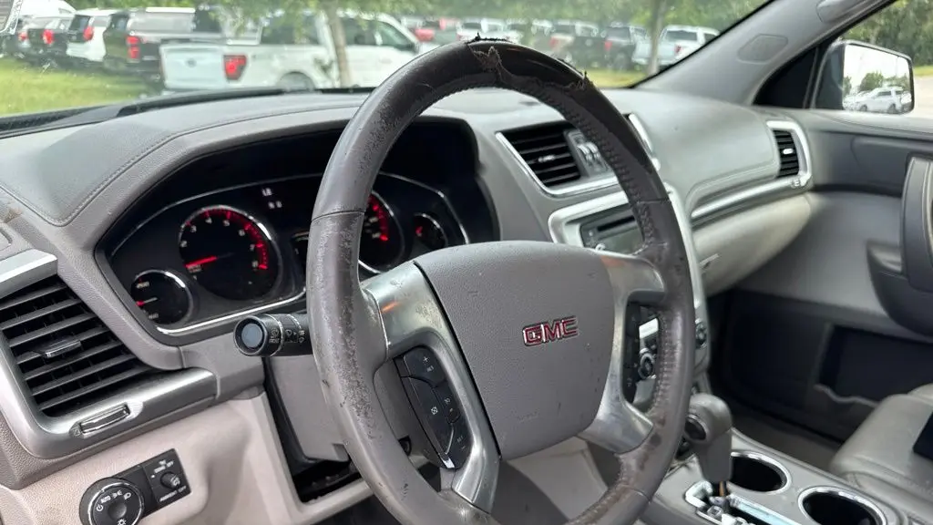 2015 GMC Acadia SLE-2