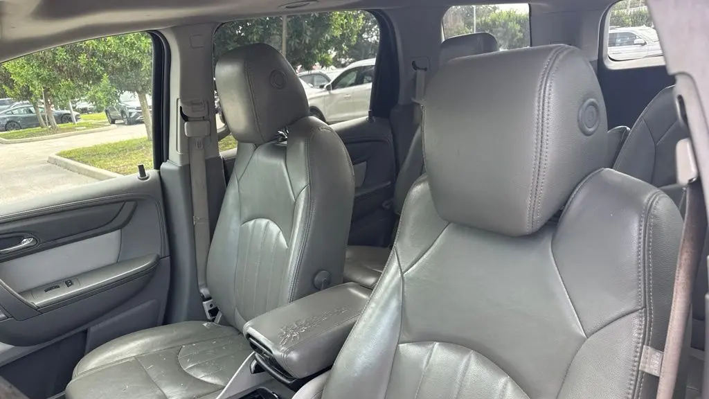 2015 GMC Acadia SLE-2