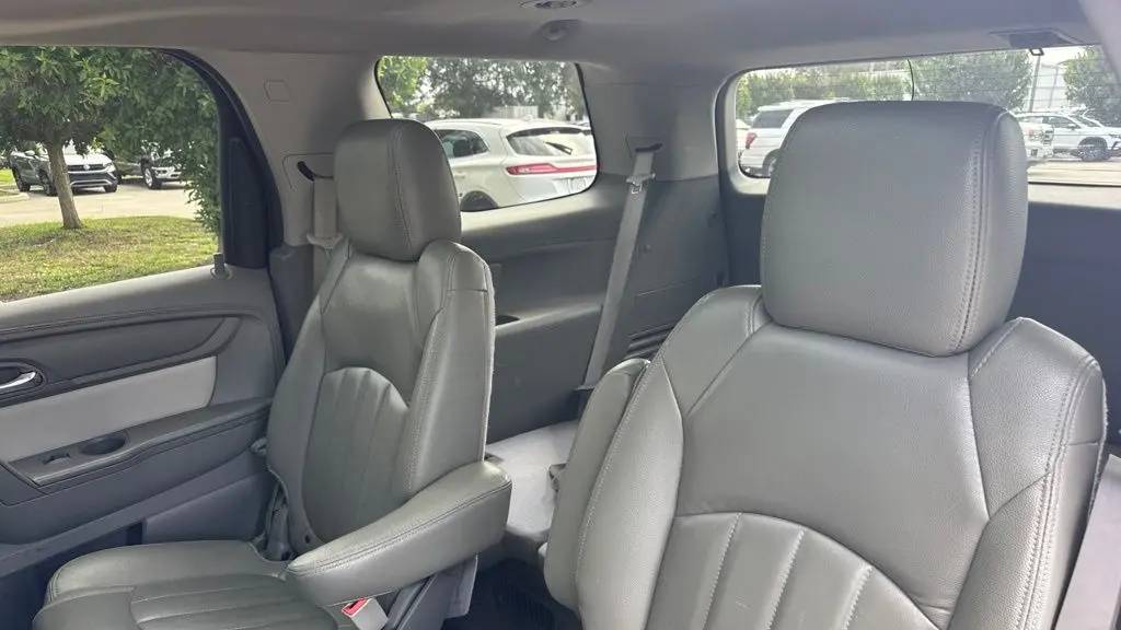 2015 GMC Acadia SLE-2