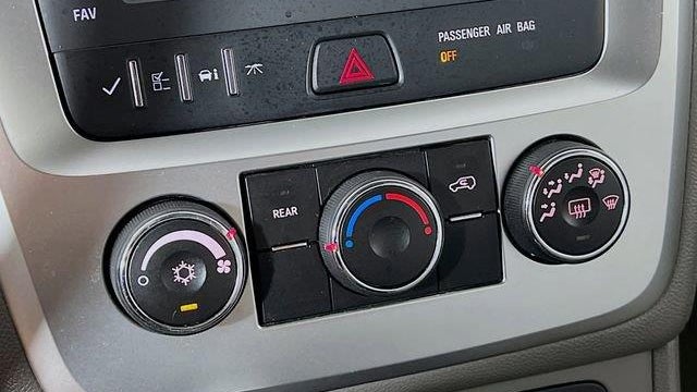 2015 GMC Acadia SLE-2