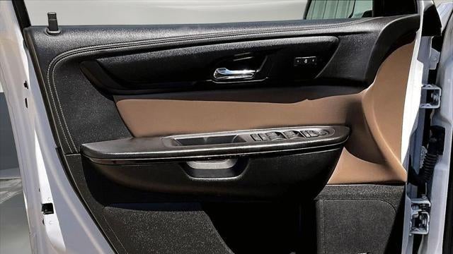 2017 GMC Acadia Base