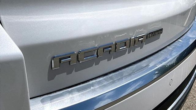2017 GMC Acadia Base