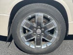 2012 Acadia Thumbnail 11