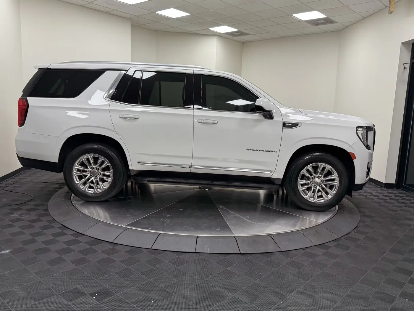 2021 GMC Yukon - $30,500