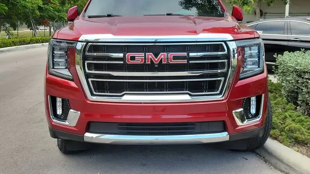 2022 GMC Yukon SLT