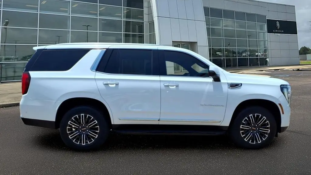 2025 GMC Yukon Elevation