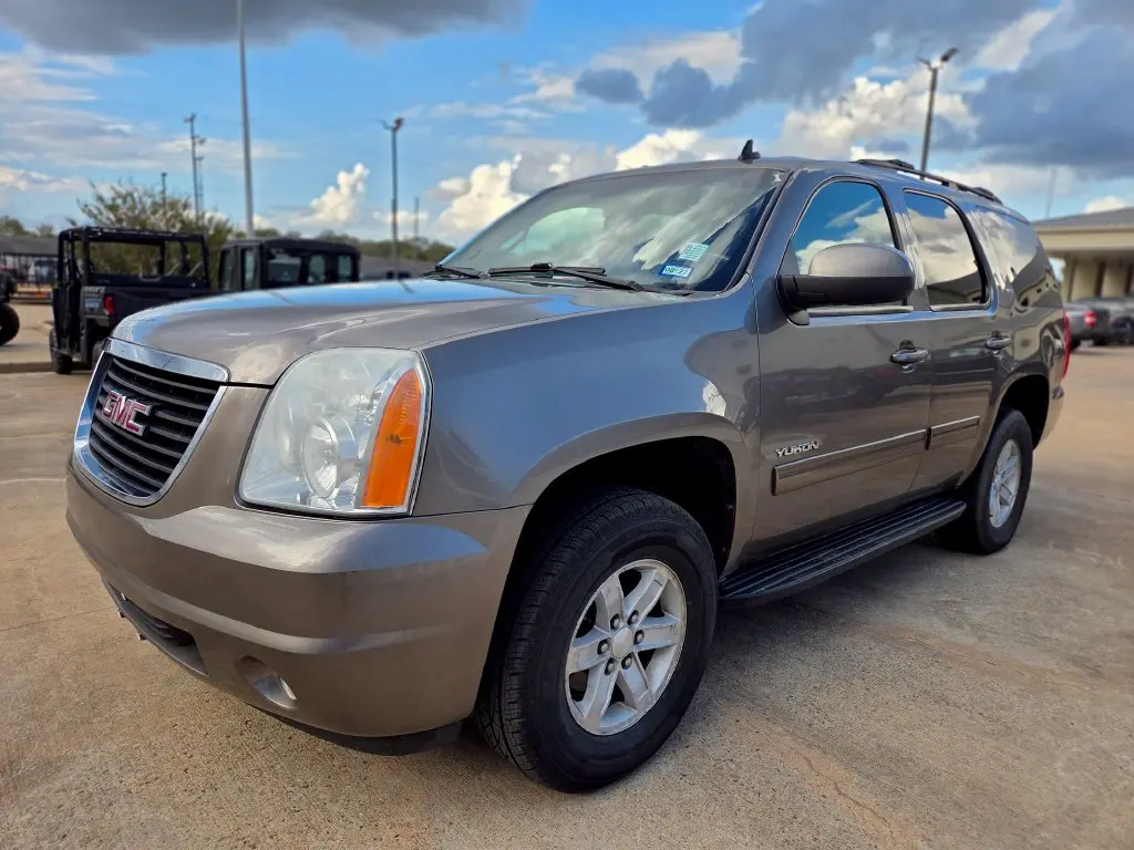 2012 GMC Yukon - $11,377