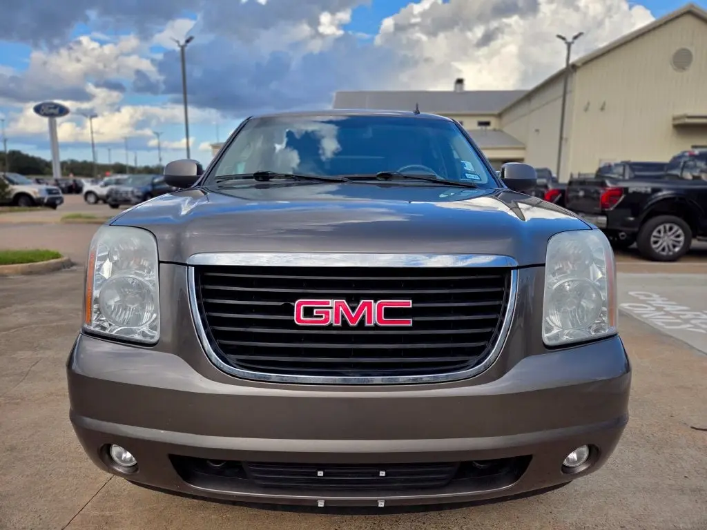 2012 GMC Yukon - $11,377