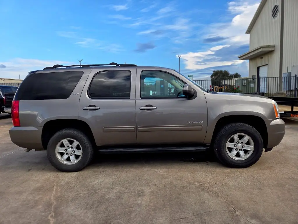 2012 GMC Yukon - $11,377
