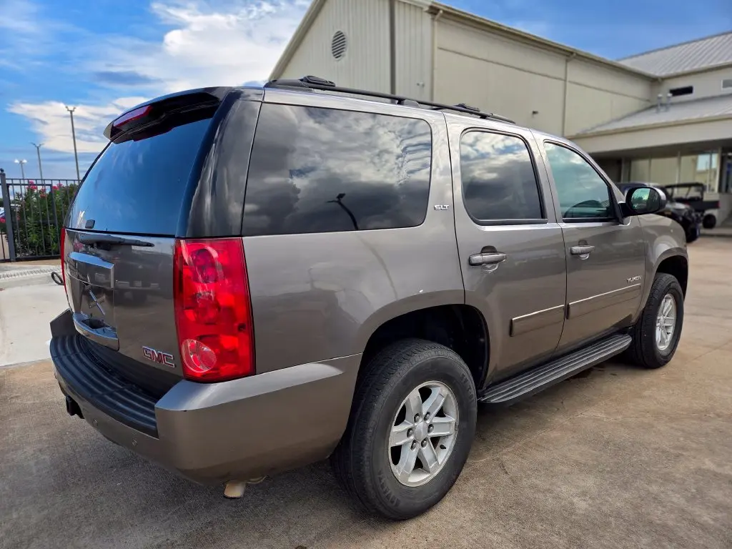 2012 GMC Yukon - $11,377