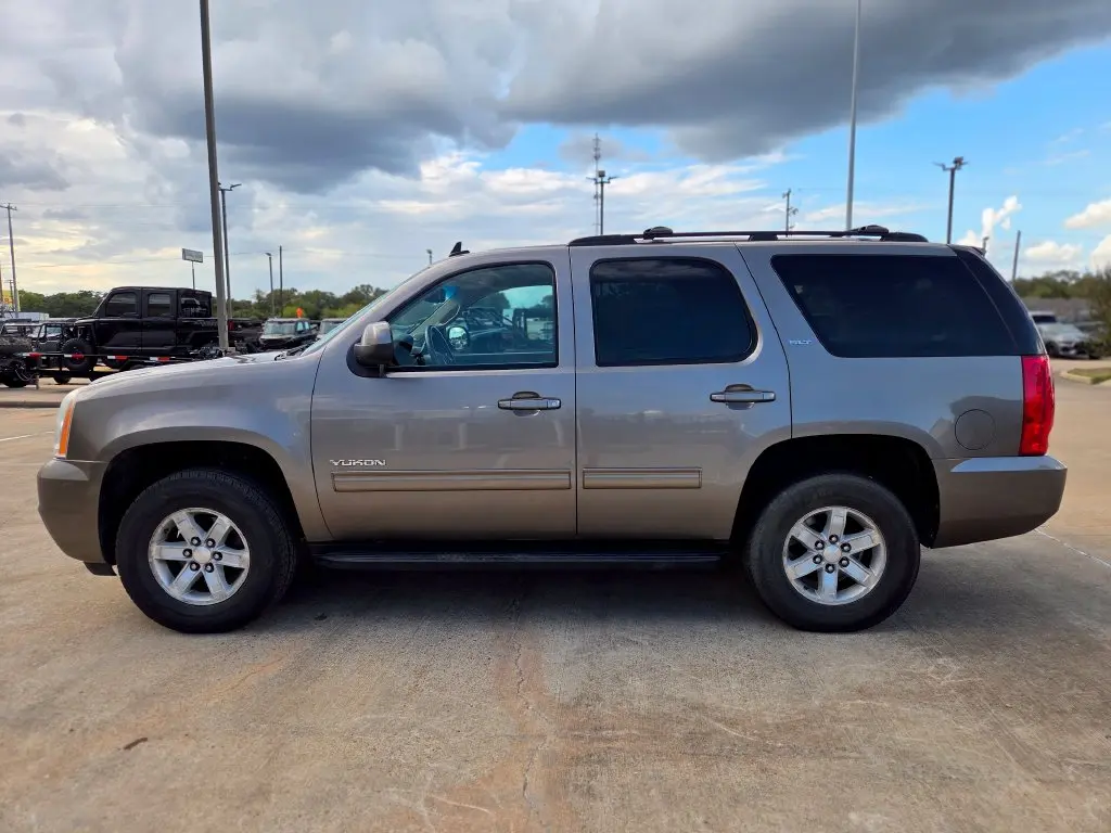 2012 GMC Yukon - $11,377