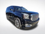 2017 Yukon Thumbnail 1
