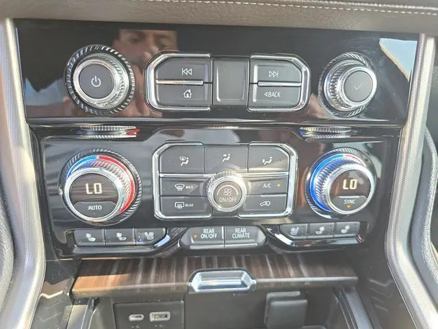 2021 GMC Yukon - $43,680
