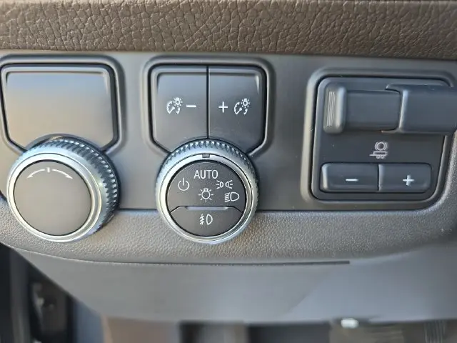2021 GMC Yukon - $43,680