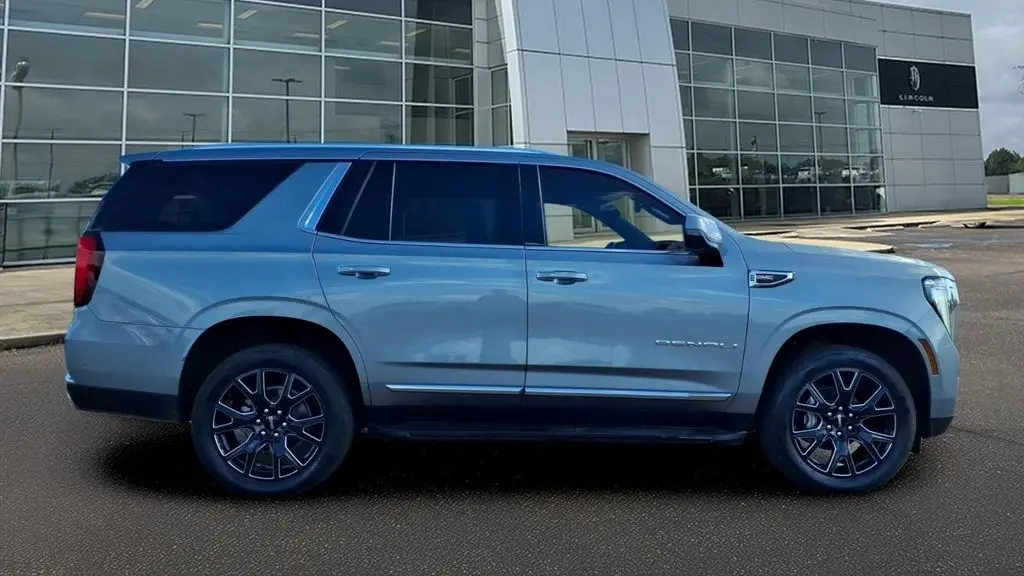 2025 GMC Yukon Denali