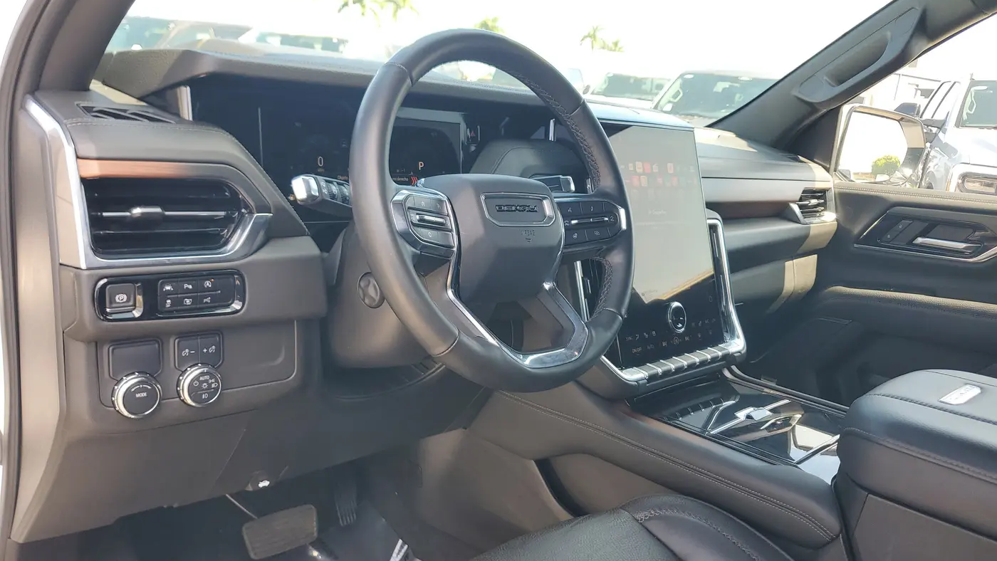 2025 GMC Yukon Denali