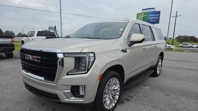 2023 GMC Yukon XL SLE