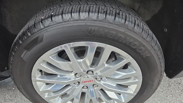 2023 GMC Yukon XL SLE