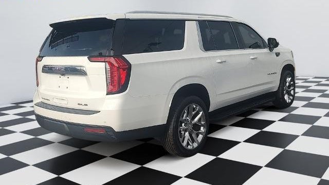 2024 GMC Yukon XL SLE