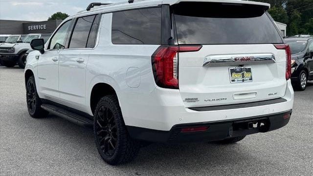 2022 GMC Yukon XL SLE