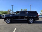 2023 Yukon XL Thumbnail 3