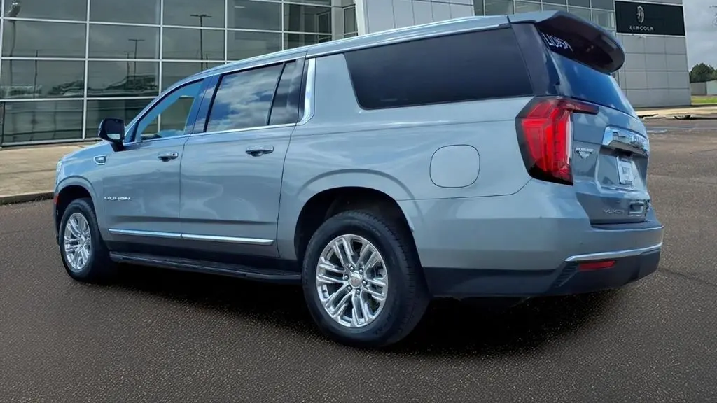 2024 GMC Yukon XL SLT
