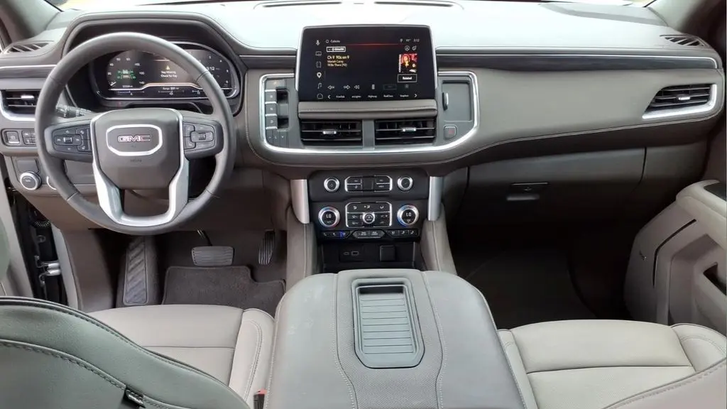 2024 GMC Yukon XL SLT