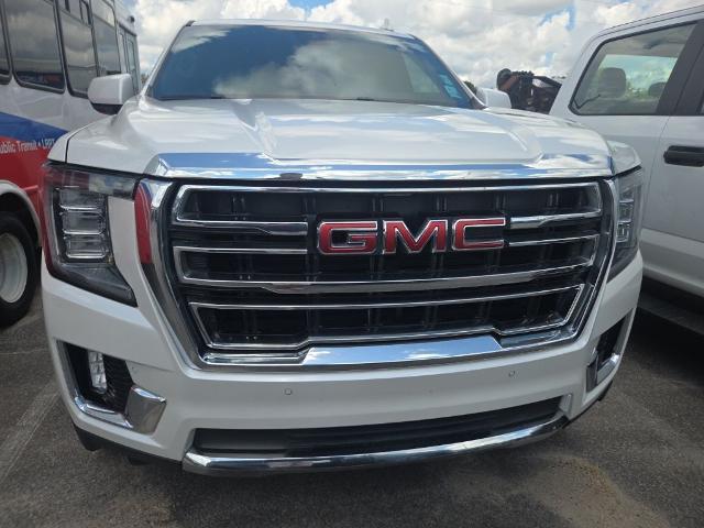 2023 GMC Yukon XL SLT — photo 1 of 9