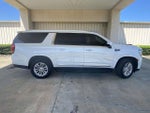 2023 Yukon XL Thumbnail 2