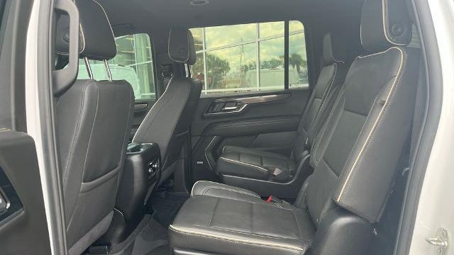 2025 GMC Yukon XL Elevation