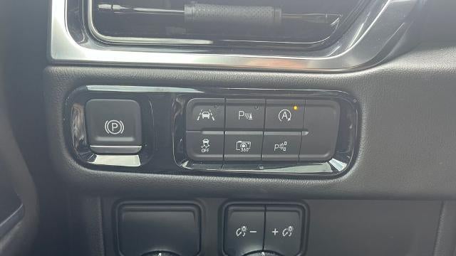 2025 GMC Yukon XL Elevation