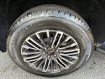 2025 Yukon XL Thumbnail 17
