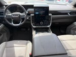 2025 Yukon XL Thumbnail 23