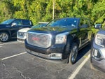 2016 Yukon XL Thumbnail 3