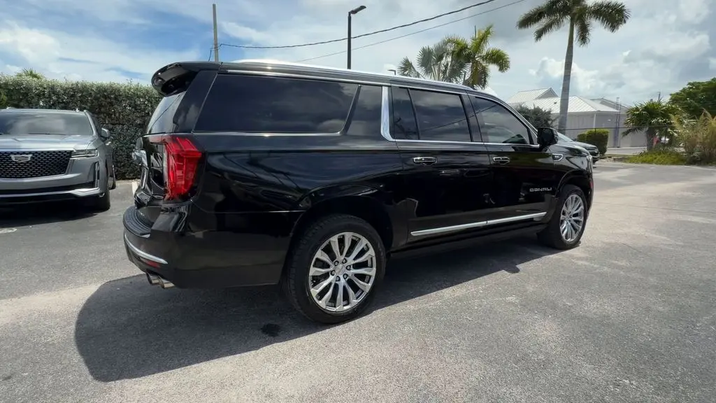 2022 GMC Yukon XL Denali