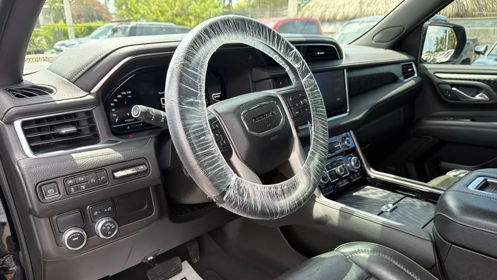 2022 GMC Yukon XL Denali