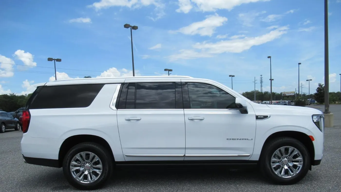 2024 GMC Yukon XL Denali